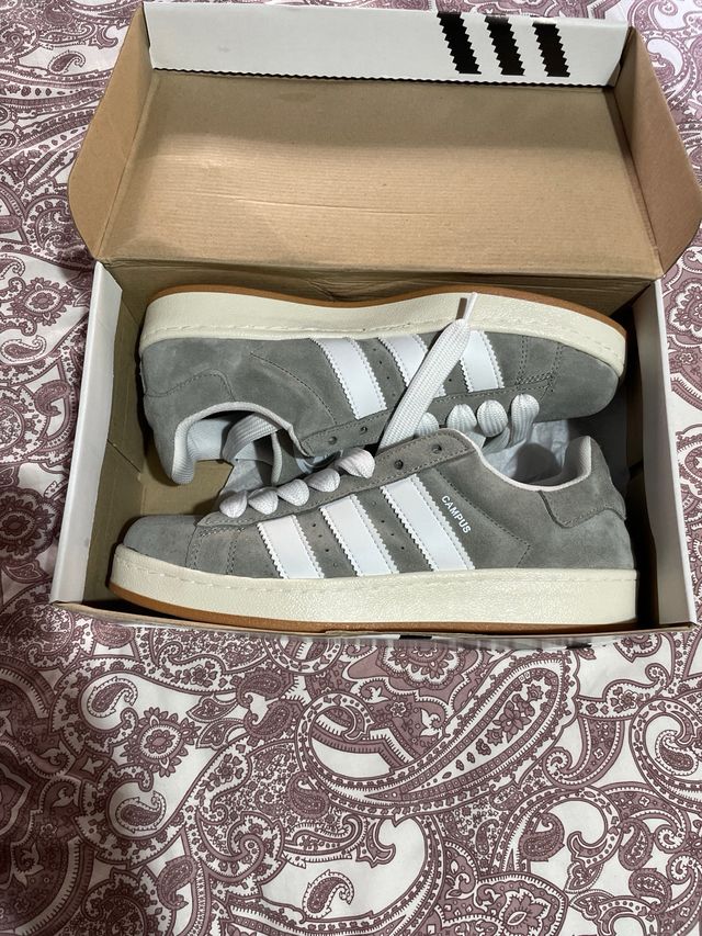 Adidas talla 9 UK 43 europa