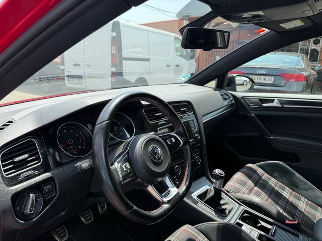 SOLO 241€ MES VOLKSWAGEN GOLF GTI PERFORMANCE 230c