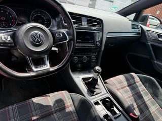 SOLO 241€ MES VOLKSWAGEN GOLF GTI PERFORMANCE 230c