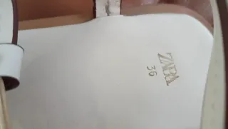 Sandalias Zara Talla 36 Beige Estrellas Doradas