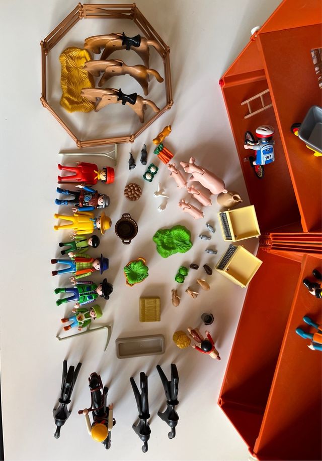 Fattoria Playmobil con accessori
