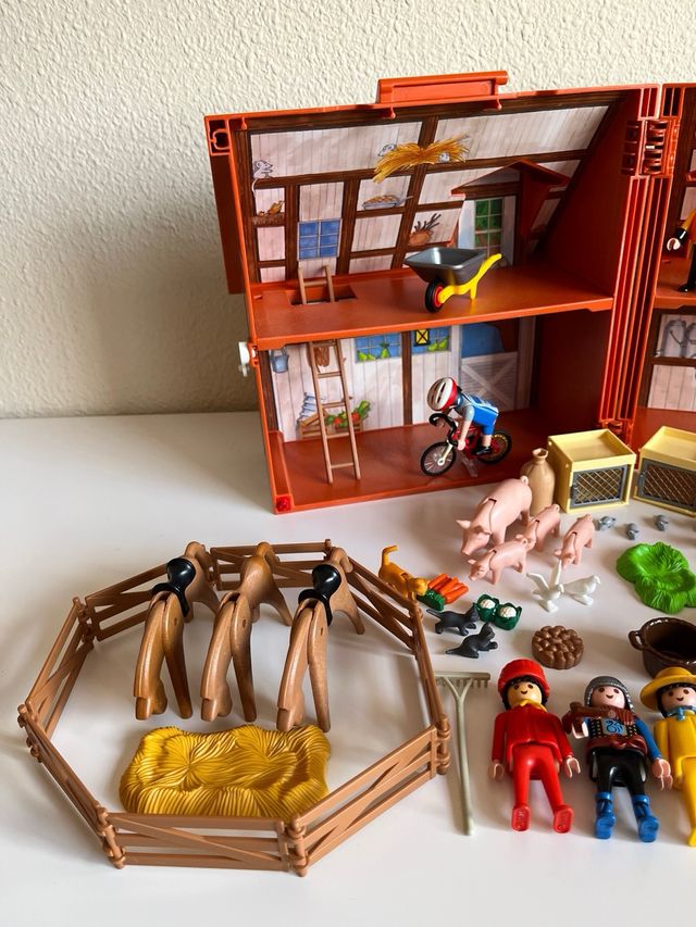 Fattoria Playmobil con accessori