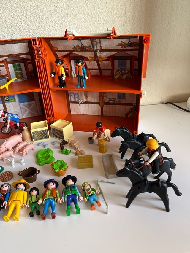 Fattoria Playmobil con accessori