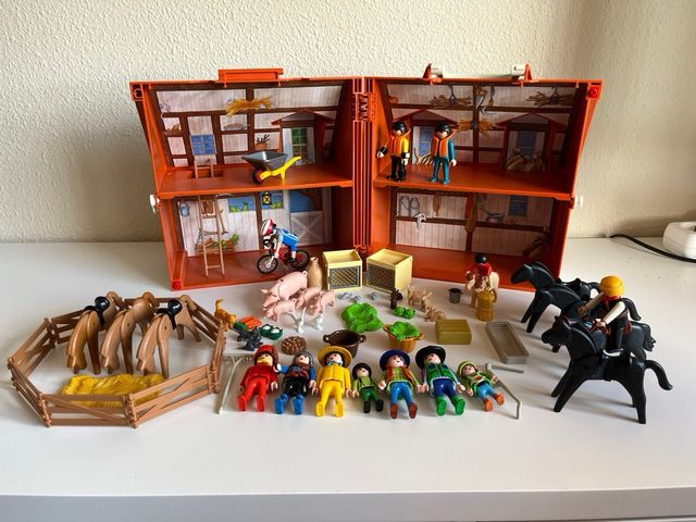 Fattoria Playmobil con accessori