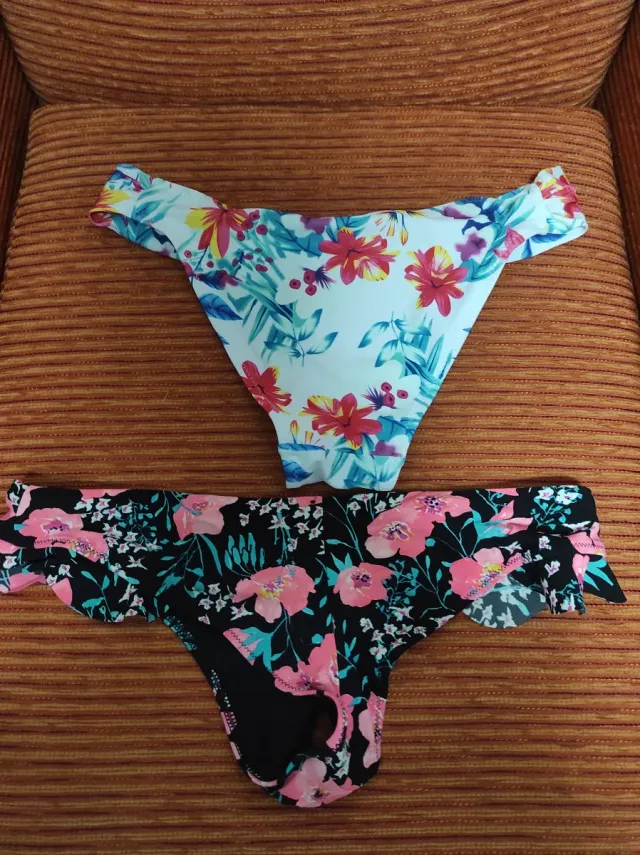 Braguitas de bikini florales