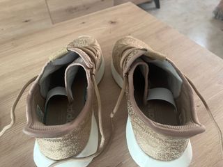 Zapatillas Adidas Tubular Shadow Beige/Oro