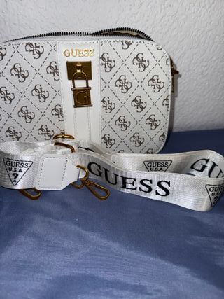 Bolso Guess Blanco y Dorado