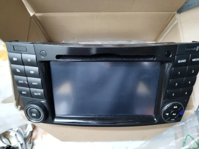 Autoradio Mercedes W211 S100 MP3 DVD GPS TV CD