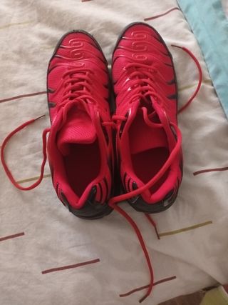 Zapatillas deportivas rojas talla 42