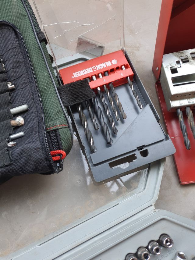 Lote de brocas y accesorios para bricolaje