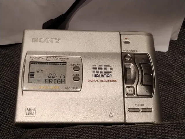 Sony MiniDisc MZ-R50 Argento
