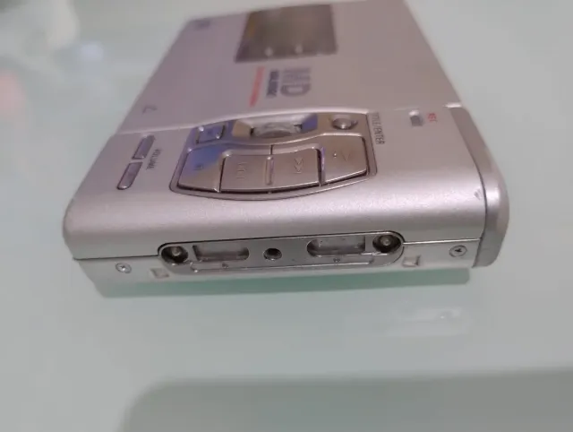 Sony MiniDisc MZ-R50 Argento