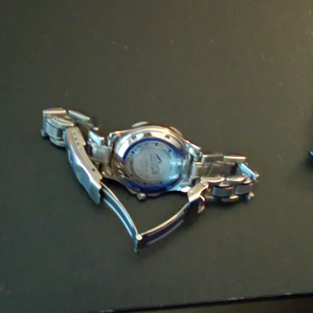 Reloj de pulsera plateado