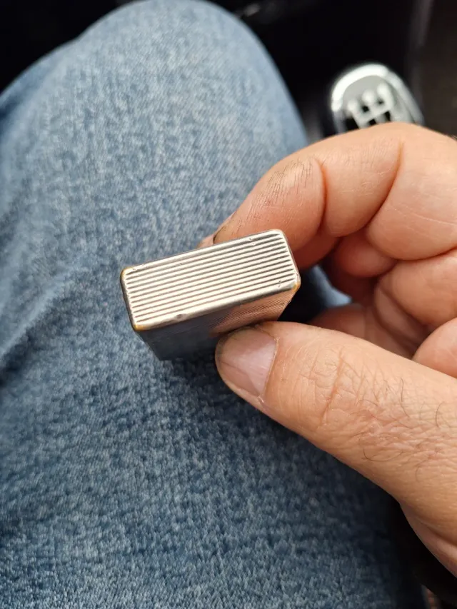 Accendino vintage rigato dupont