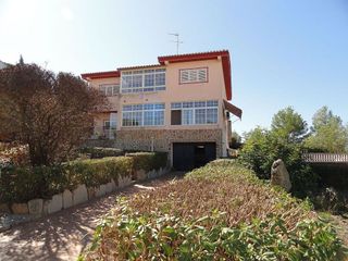 Chalet en venta en Monserrat