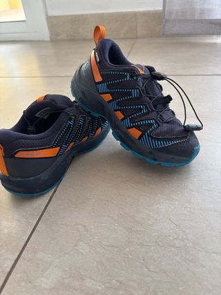 Zapatillas Salomon niño azul y naranja