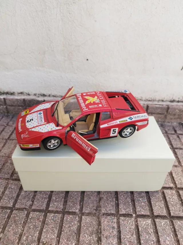 Coche de carreras Brummell Ferrari