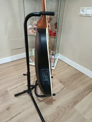 Guitarra Electroacústica Negra