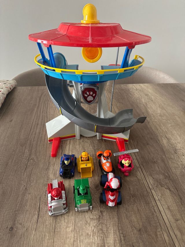 Centro de Mando Patrulla Canina + Vehículos