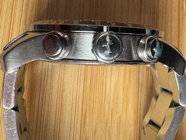 Tissot V8 Cronógrafo