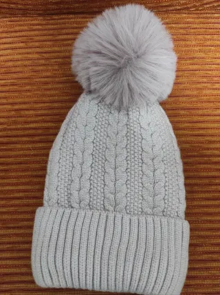 Gorro lana rosa pompón