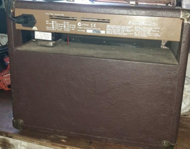 Amplificador Laney LA30C