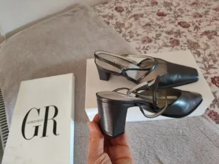 Zapato gris plateado, Georges Rech