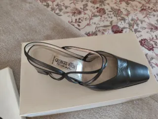 Zapato gris plateado, Georges Rech