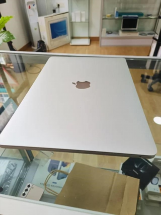 MacBook Pro 2020 512GB Plata/Gris Espacial