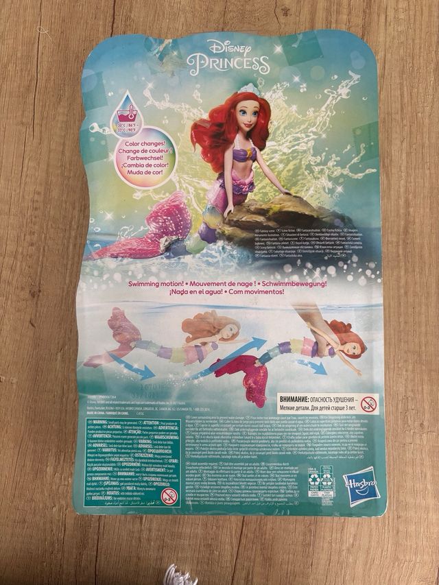 Muñeca Ariel Disney Princess Rainbow Reveal