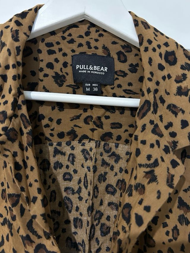 Camisa Pull&Bear Animal Print.