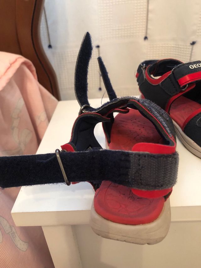 Sandalias Geox niño azul y rojo