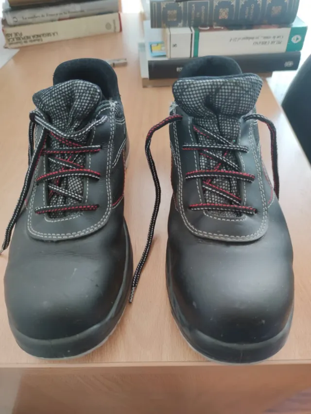 Zapatos marca española española impermeables