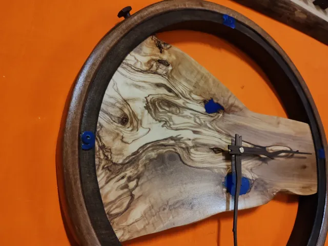 Orologio da parete legno ulivo e faggio