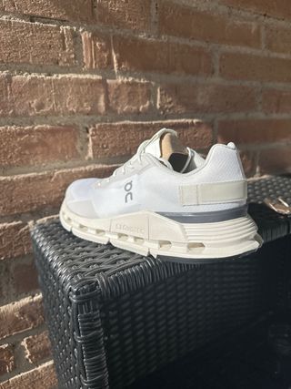 Zapatos On Running Mujer Blancos Nuevos Originales