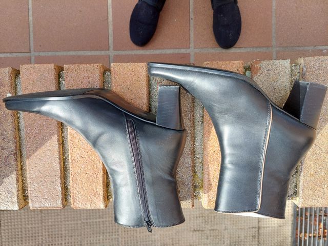 Botines piel negros Simonsen talla 37