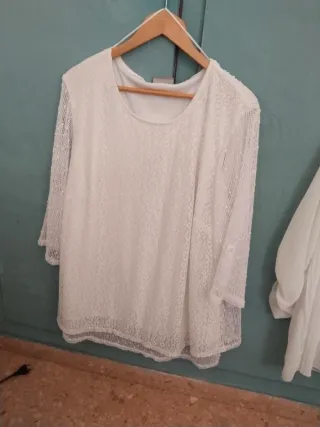 Blusa blanca plisada manga larga