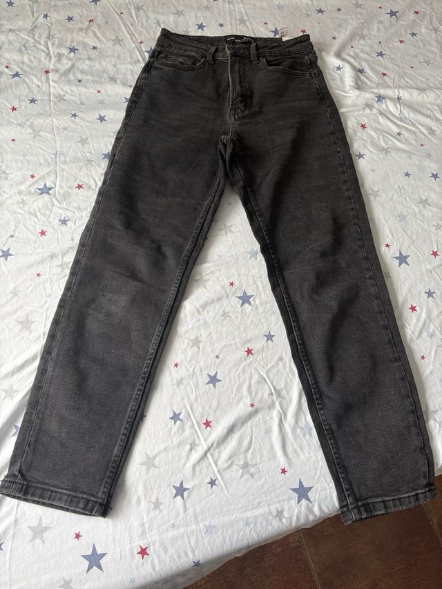 Vaqueros Stradivarius Talla 38 Negros