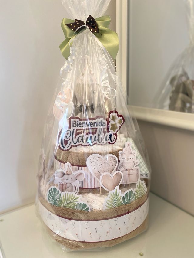 Pastel de pañales personalizable