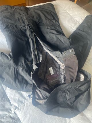 Anorak Quechua Negro Mujer