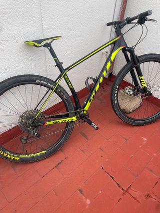 Bicicleta Scott Scale 930 Carbono