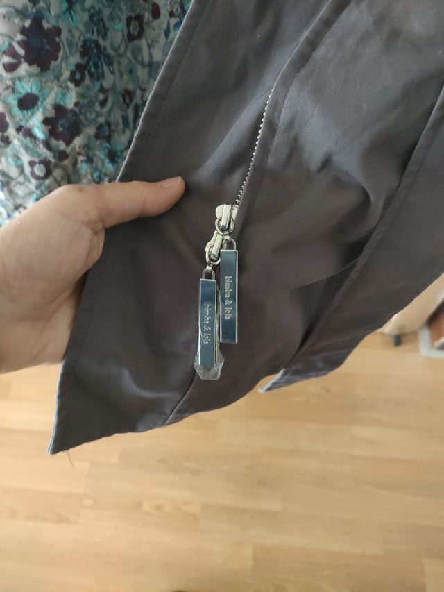 Abrigo Bimba y Lola Gris Tala(  No hago envíos).