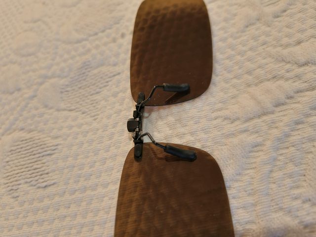 Clip Óculos Sol UV400 Castanho