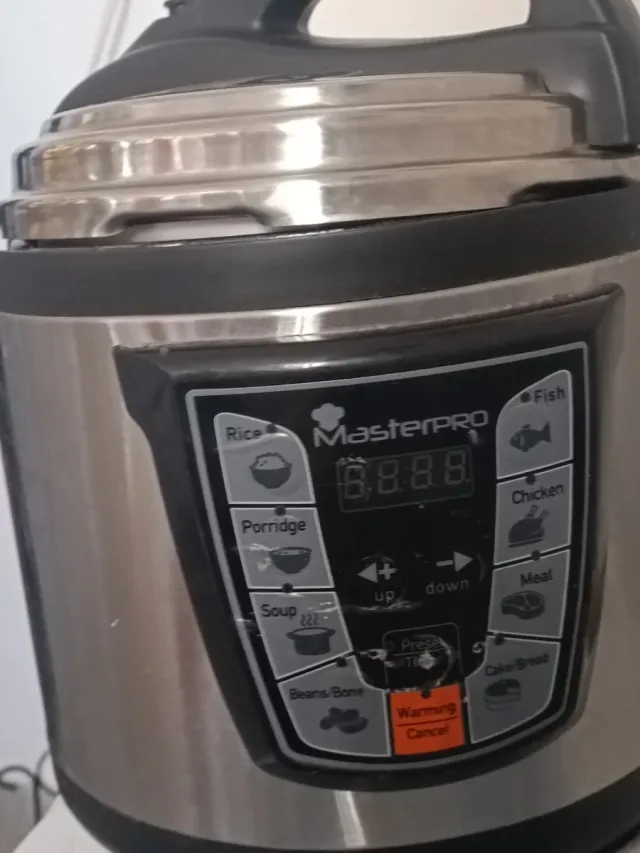 Olla Multifunciones MasterPRO BGMP-9078 1000W