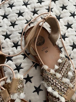 Sandalias Gioseppo Beige/Oro Talla 39