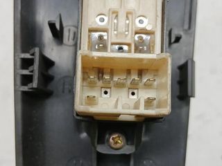 Kia 226405 935752f000 mando elevalunas cerato 2.0