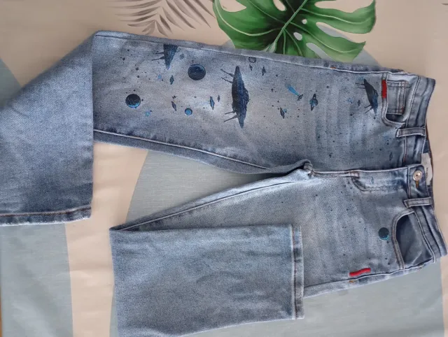 Pantalón vaquero niña Desigual T.9-10