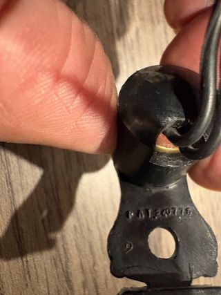 Conjunto interruptor y casquillo bombilla mueble