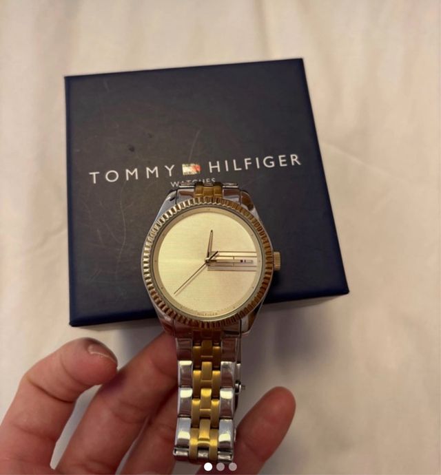 Reloj Tommy Hilfiger Ronny Dorado y Plateado