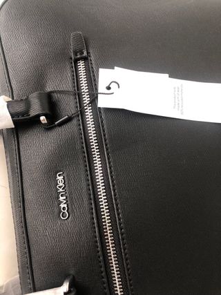 Maletín Calvin Klein Negro Cuero